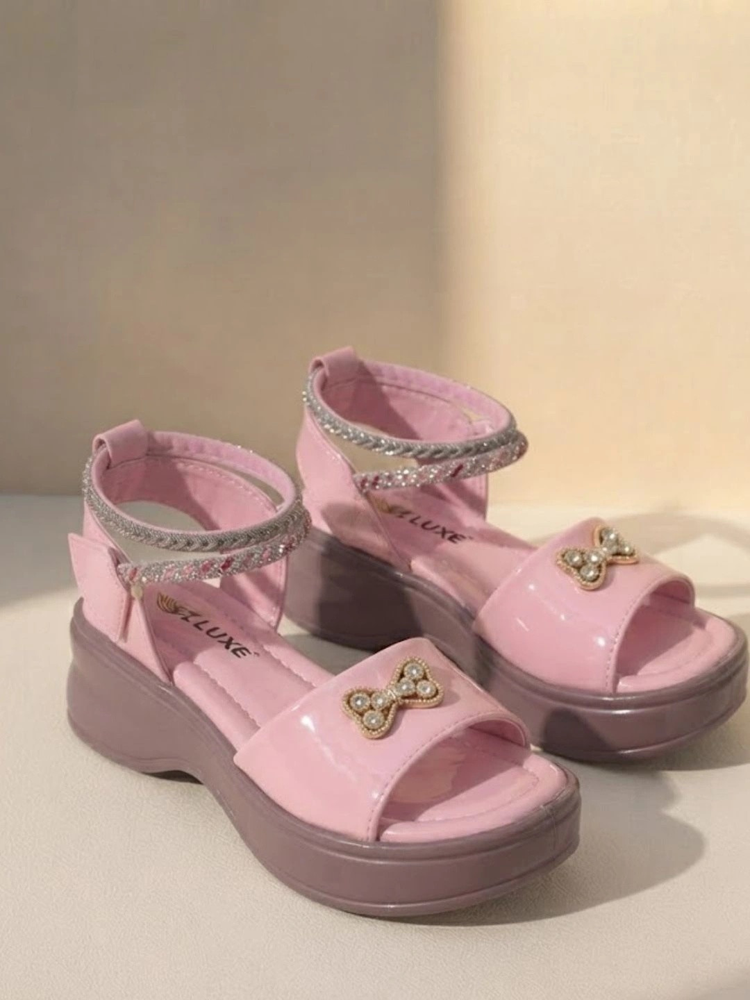 ZORILUXE Girls Comfort Sandals
