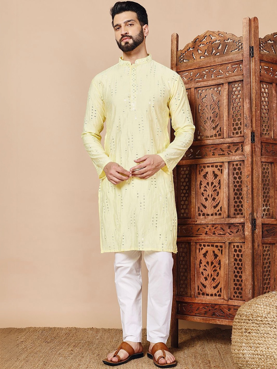 Anouk Men Embroidered Mirror Work Kurta