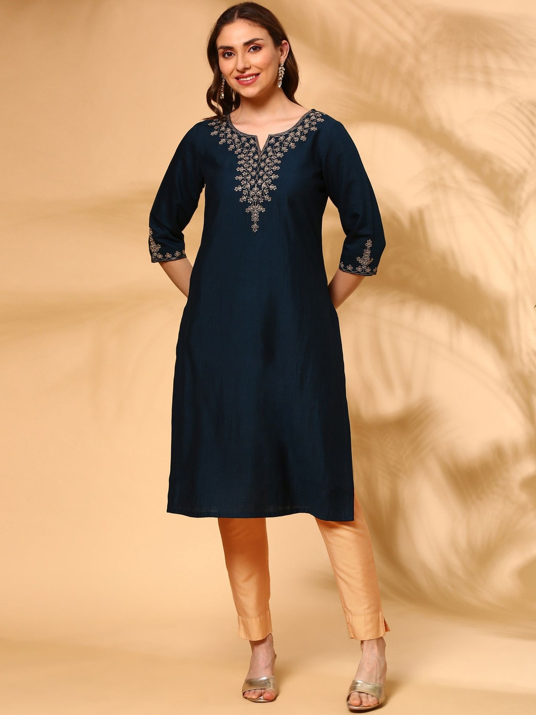 Anouk Women Embroidered Thread Work Kurta