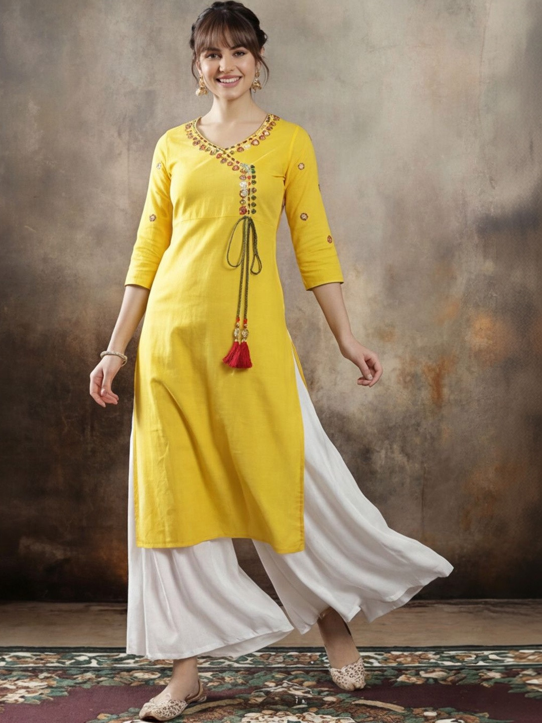 Anouk Women Embroidered Mirror Work Kurta