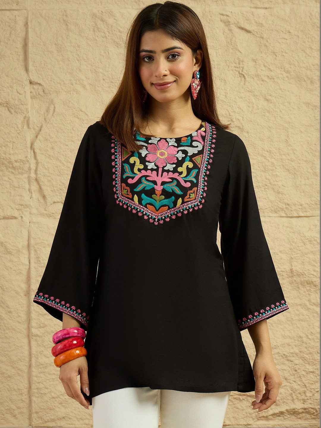 Anouk Floral Embroidered Flared Sleeves Thread Work Thread Work Kurti