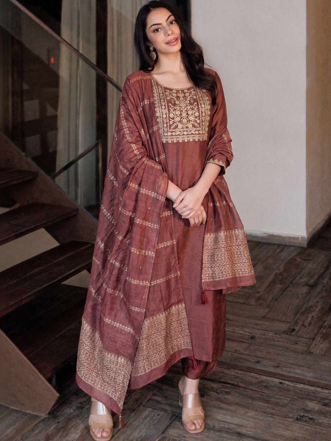 Anouk Ethnic Motifs Embroidered Regular Thread Work Kurta with Trousers & Dupatta