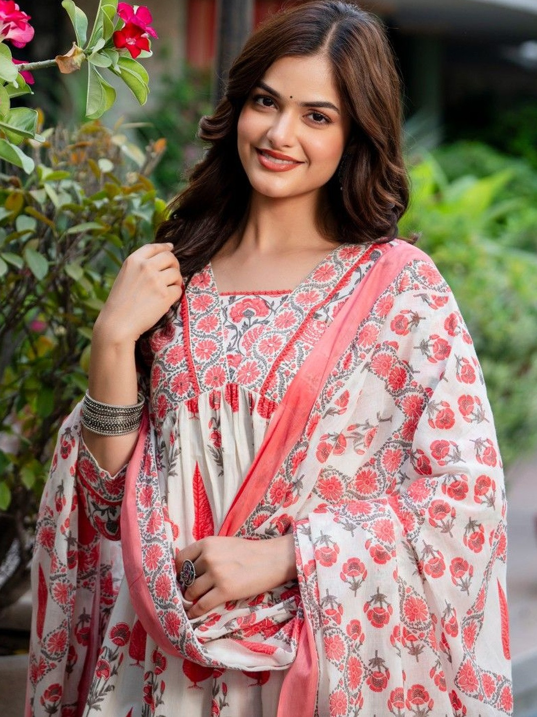 Anouk Women Floral Printed Regular Pure Cotton Kurta with Trousers & With Dupatta