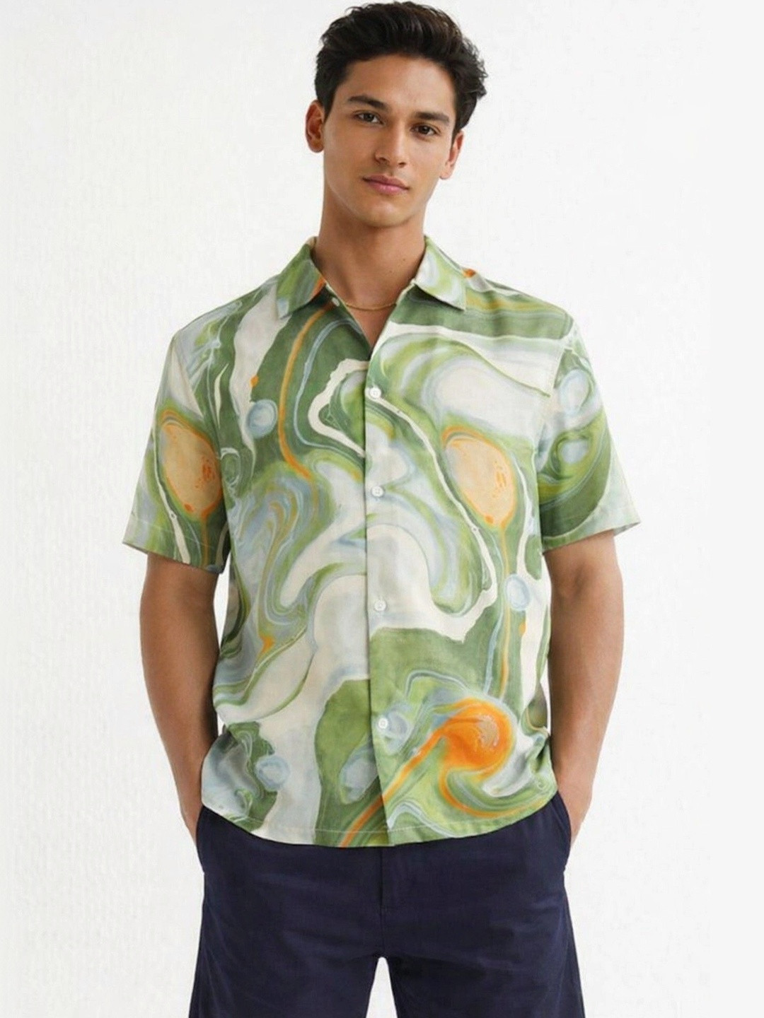 HENSHIKA Men Relaxed Printed Casual Shirt