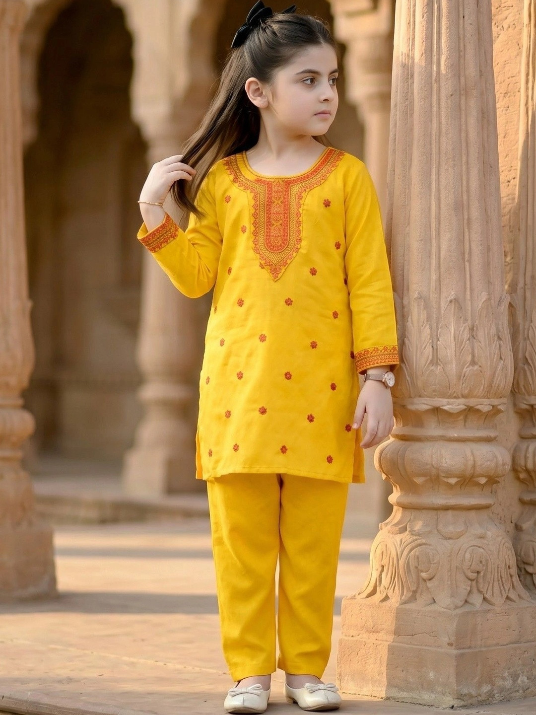 KALINI Girls Ethnic Motifs Embroidered Regular Thread Work Kurta with Trousers