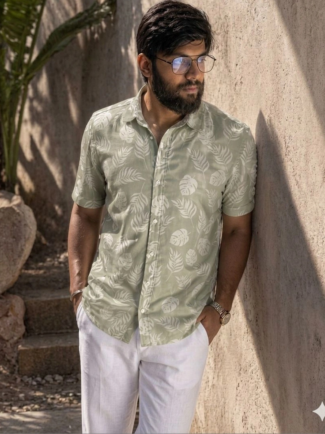VidiRna Men Relaxed Floral Printed Casual Shirt