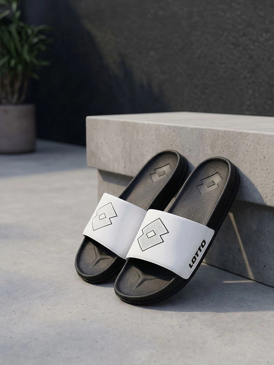 Lotto Men Printed Sliders