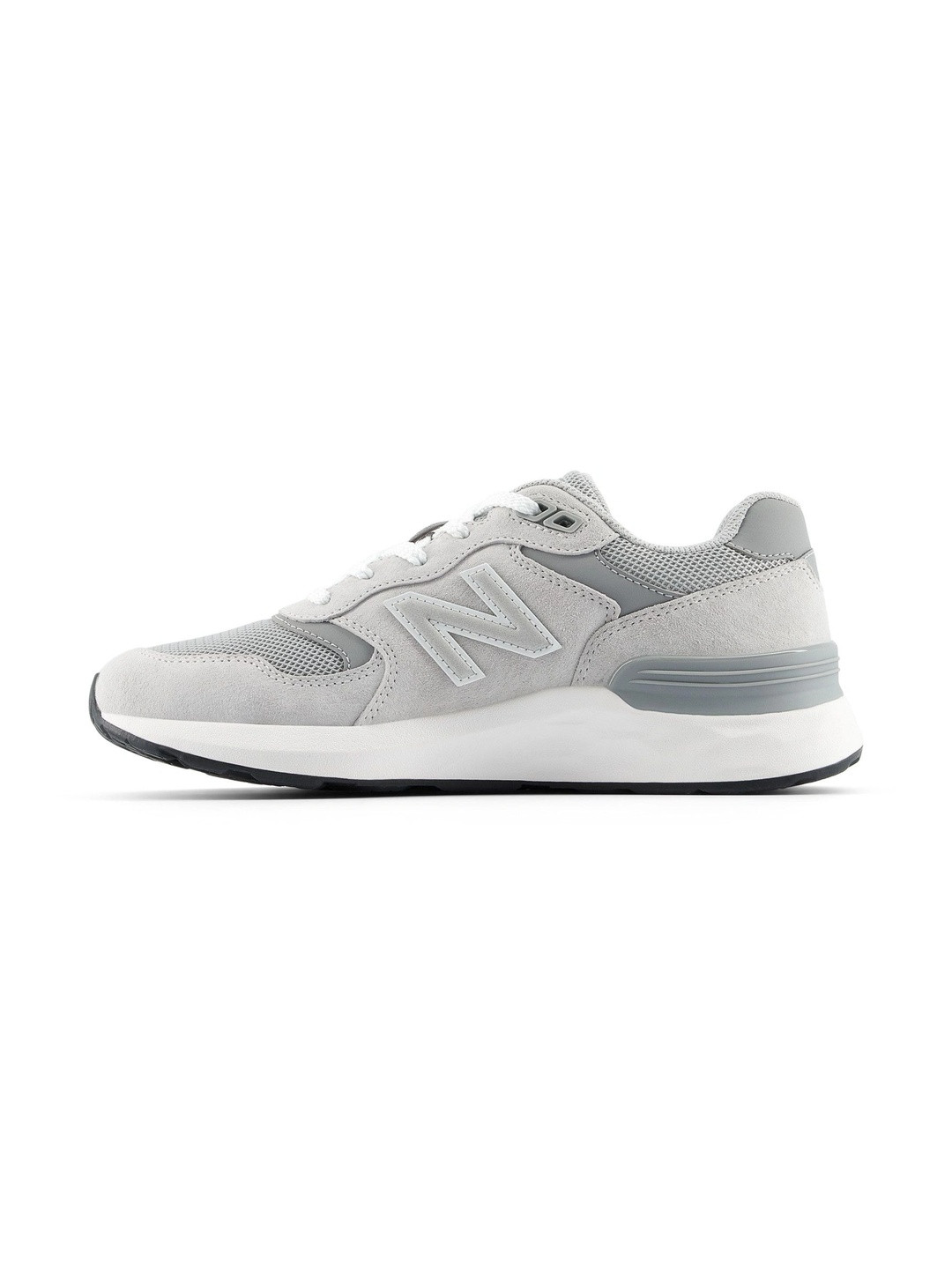 New Balance Women 880 Colourblocked Sneakers
