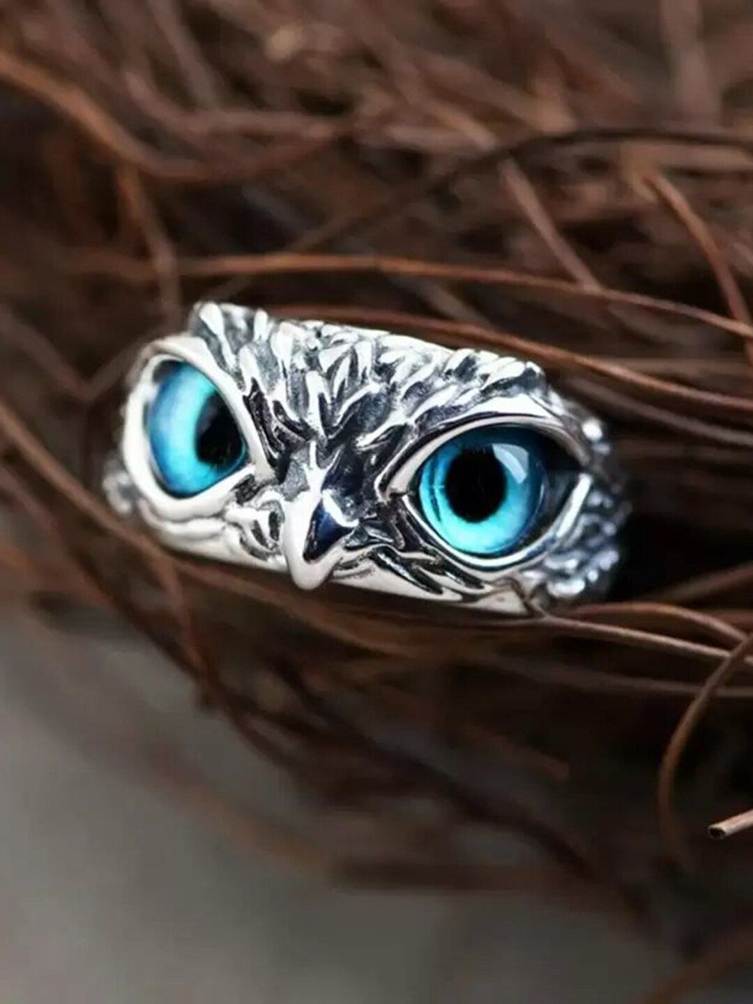 Saizen Silver-Plated Owl Eyes Adjustable Oxidised Finger Ring