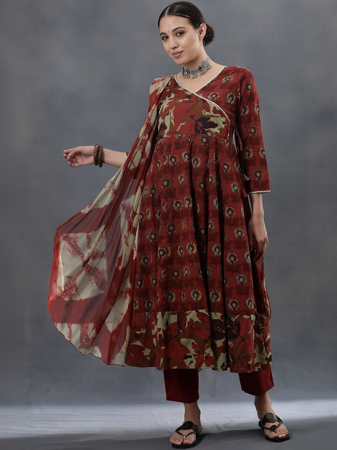 Anouk Women Floral Printed Angrakha Thread Work Pure Cotton Kurta with Trousers & With Dupatta