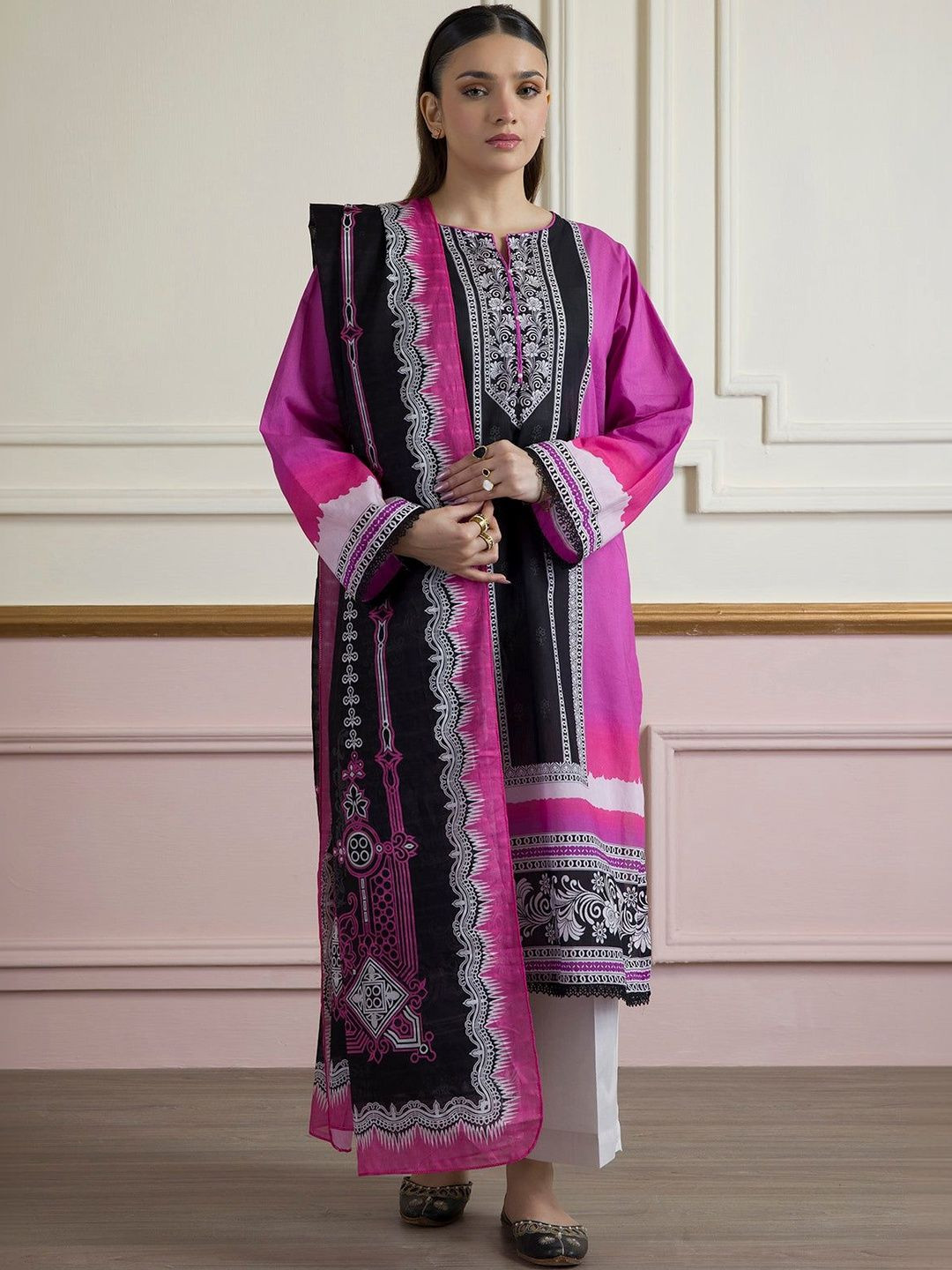 Anouk Women Ethnic Motifs Printed Regular Kurta with Palazzos & With Dupatta
