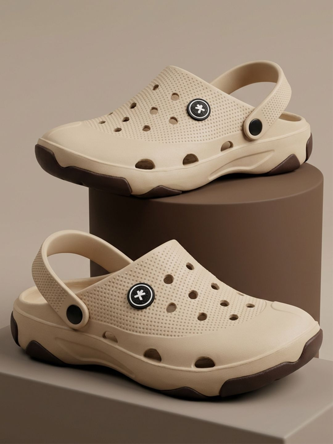 HRX by Hrithik Roshan Men Clogs