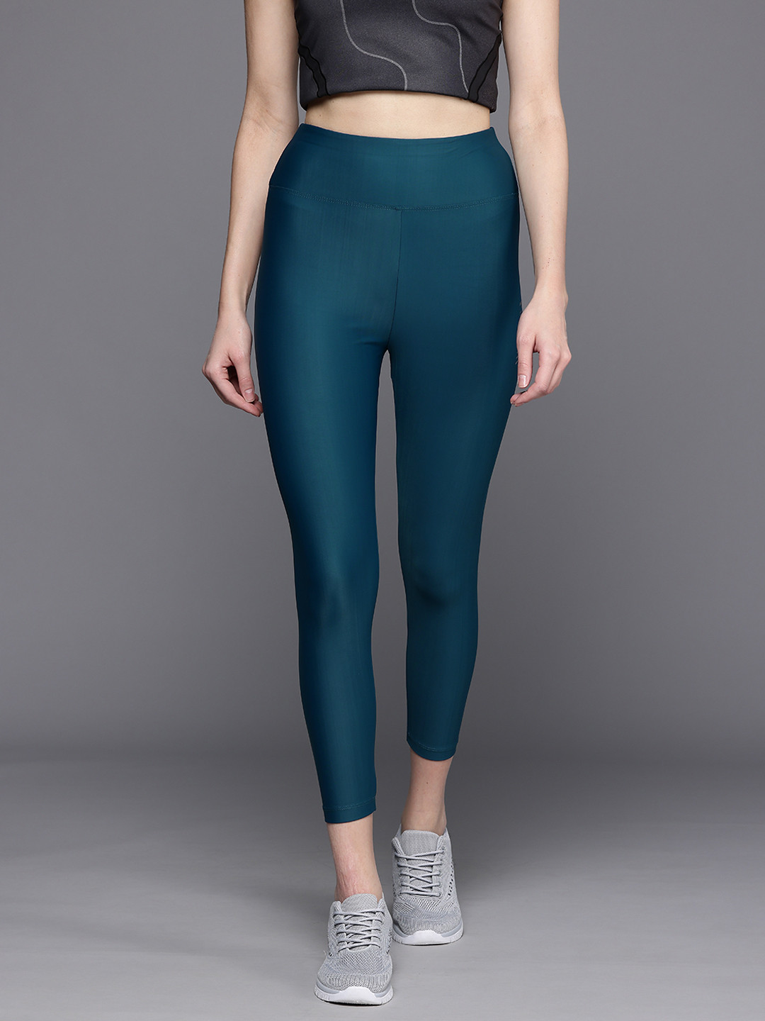 HRX by Hrithik Roshan Rapid-Dry Three-Fourth Length Training or Gym Tights