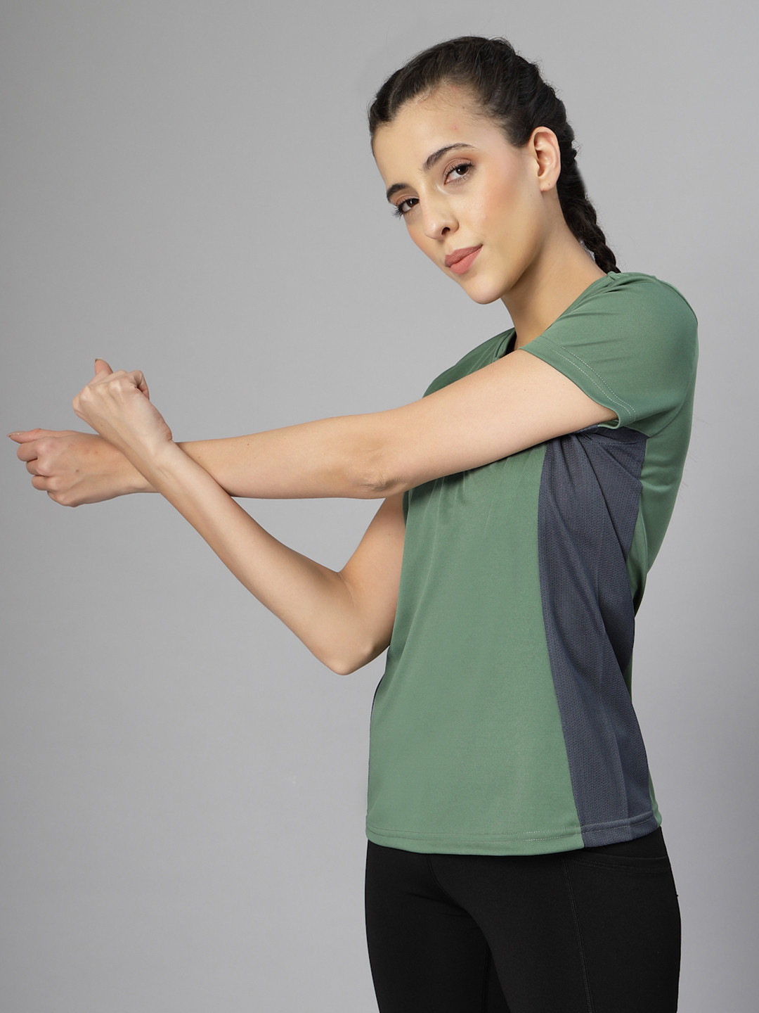 HRX by Hrithik Roshan Women Colourblocked Round Neck T-shirt