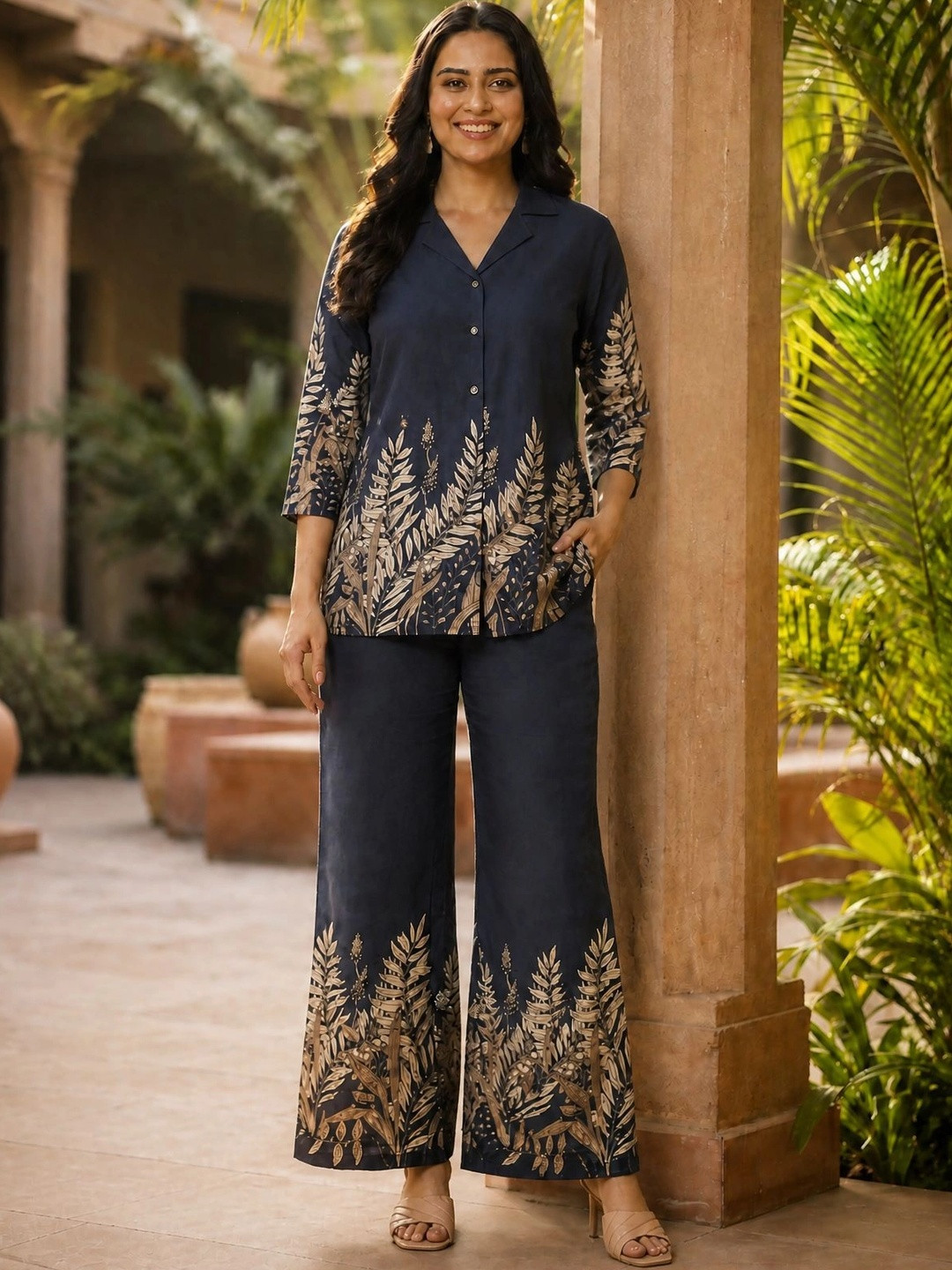 Manqsh by Claura Floral Printed Tunic with Palazzos - Image 1