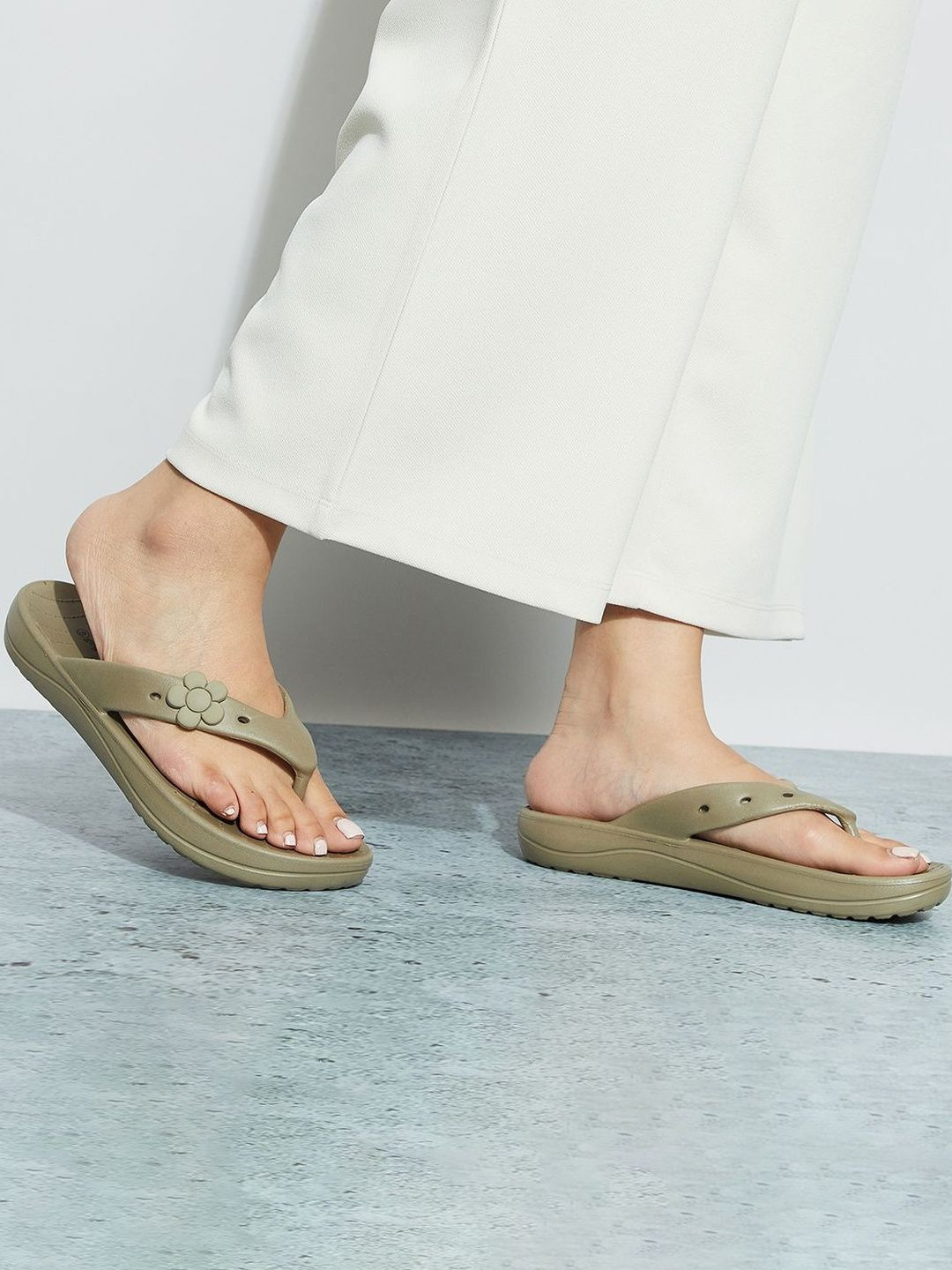 Ginger by Lifestyle Women Thong Flip-Flops