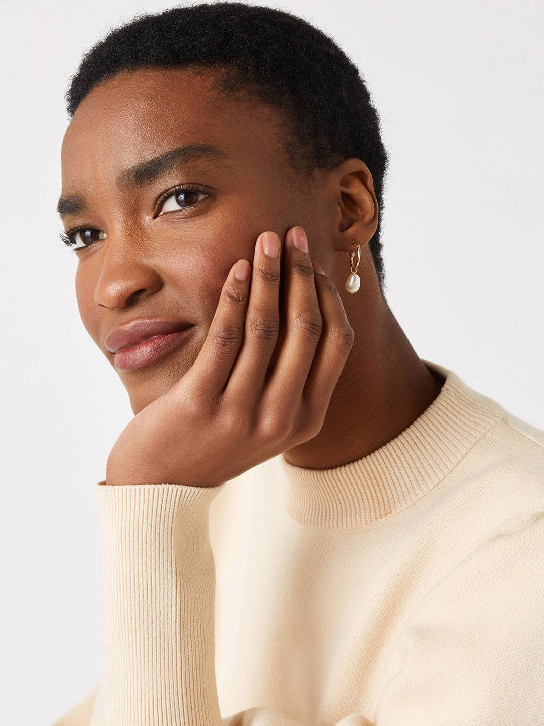 Accessorize London FRESHWATER PEARL HOOP Earing
