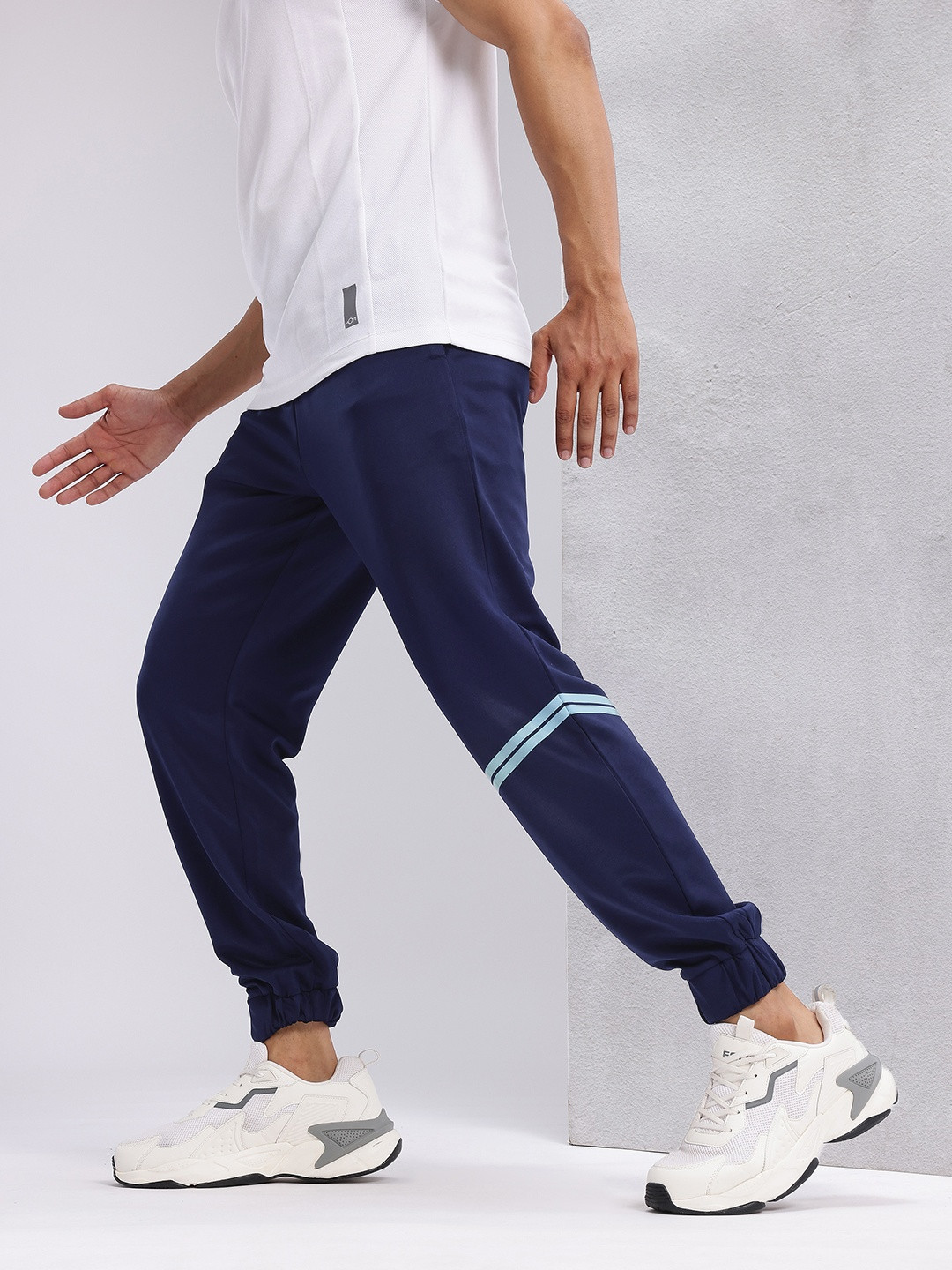 HRX by Hrithik Roshan Men Rapid-Dry Running Joggers