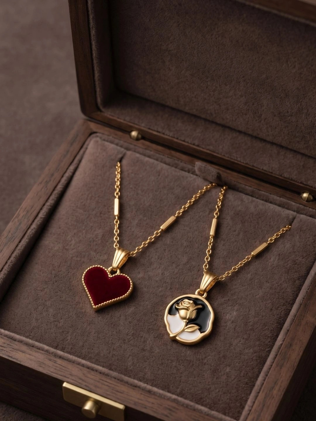 Brandsoon Brass Gold-Plated Necklace