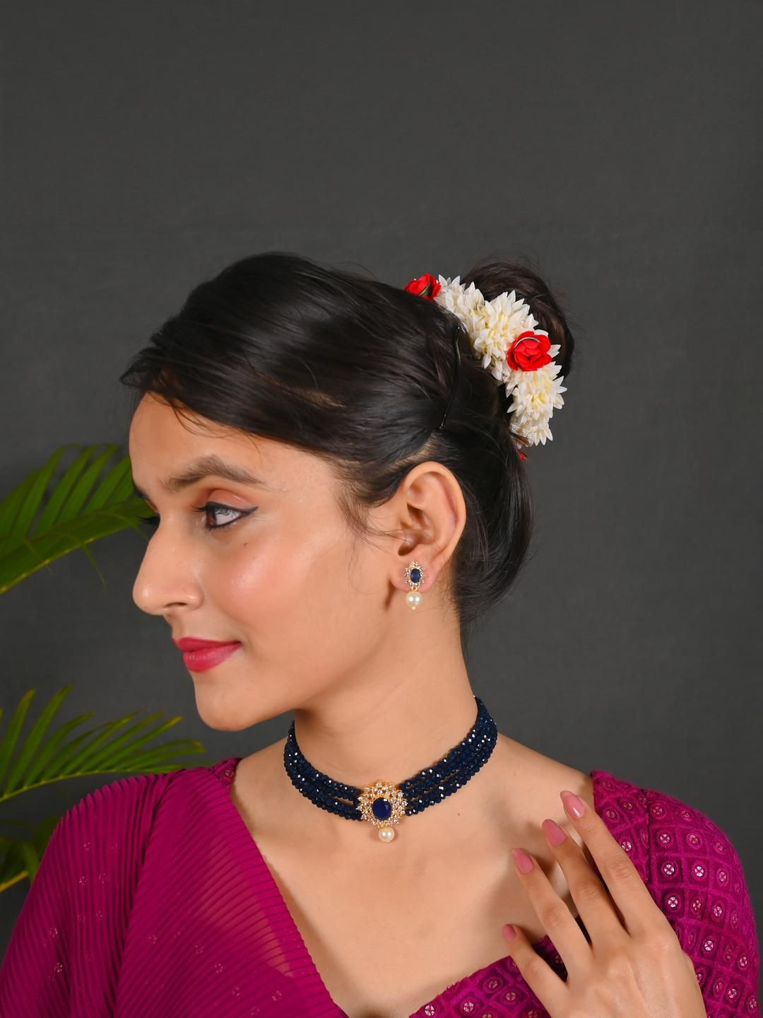 Tanusha Jewels women Brass Gold-Plated Jewellery Set