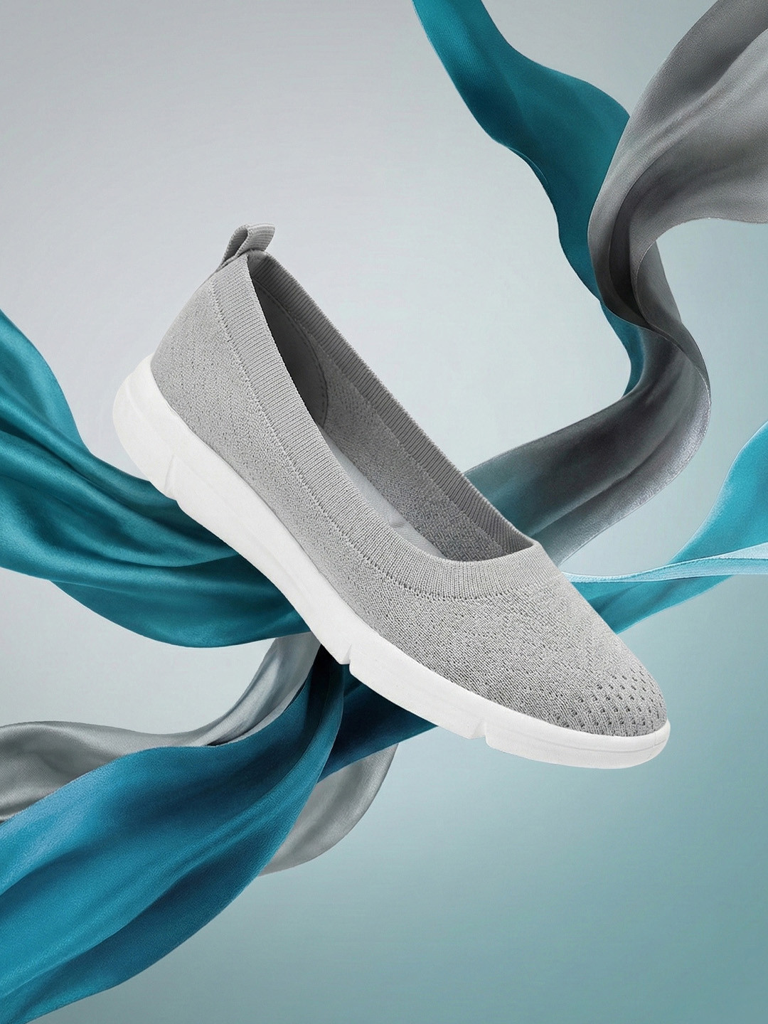 HRX by Hrithik Roshan Women Walking Shoes