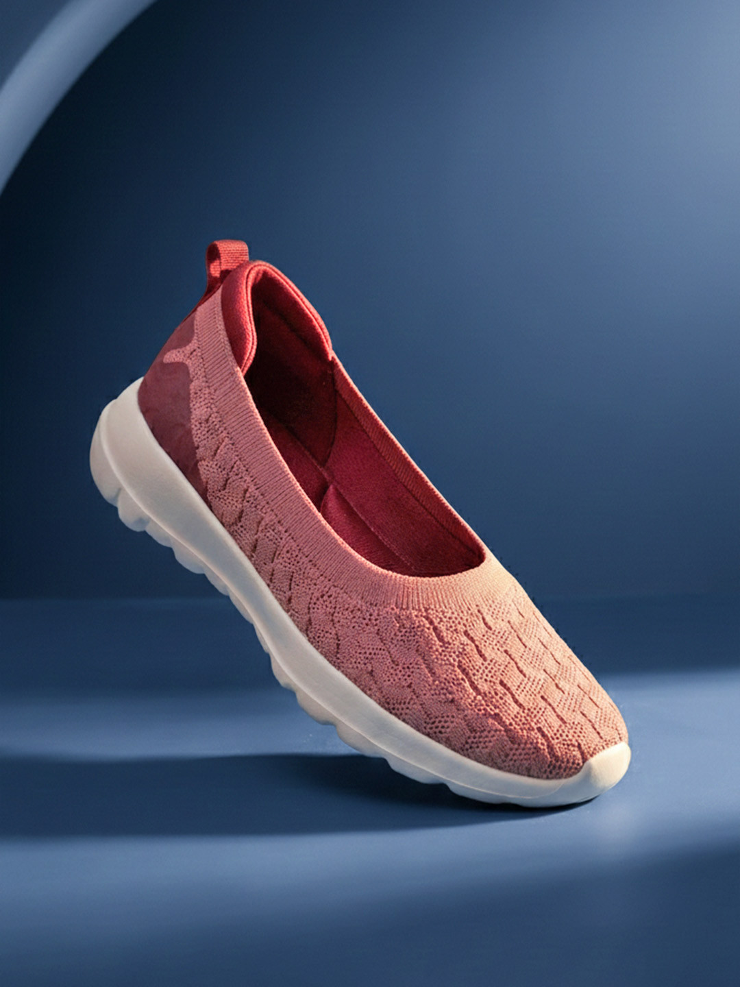 HRX by Hrithik Roshan Women Mesh Walking Shoes