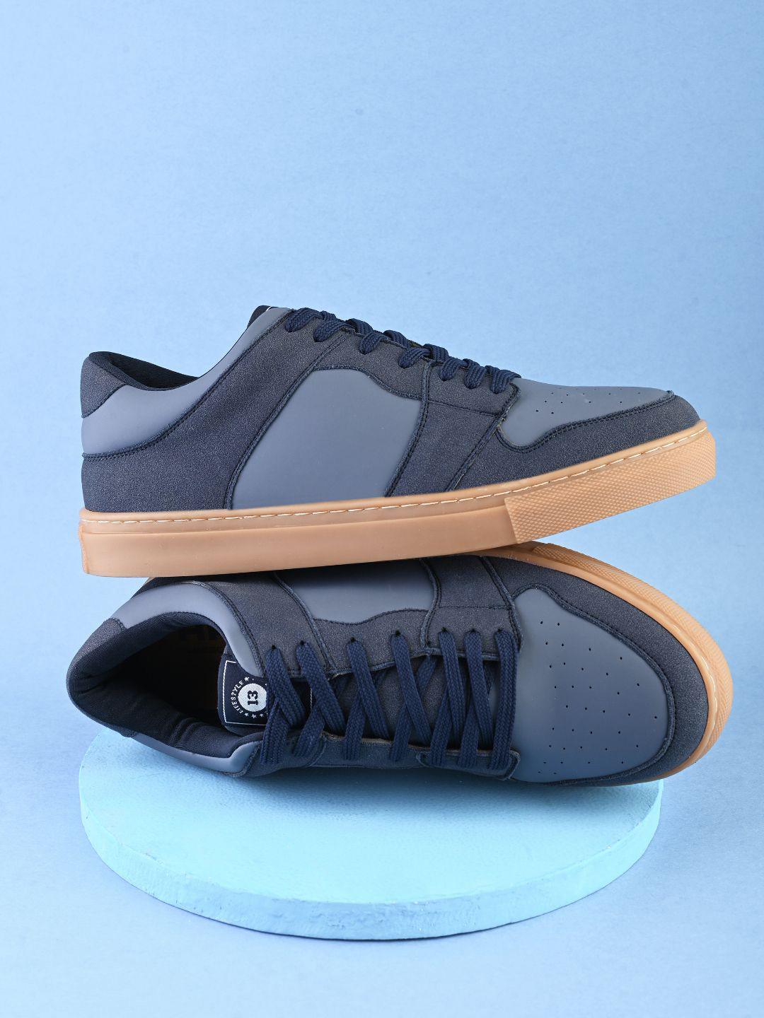 HRX by Hrithik Roshan Men Colourblocked Lightweight Lace-Ups Sneakers