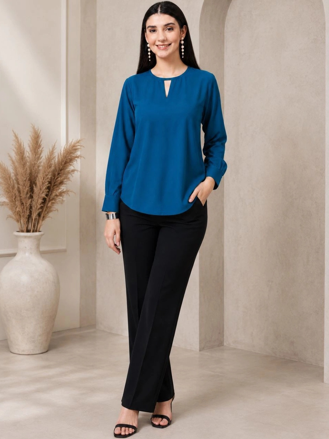 Formal Keyhole Round Neck Top