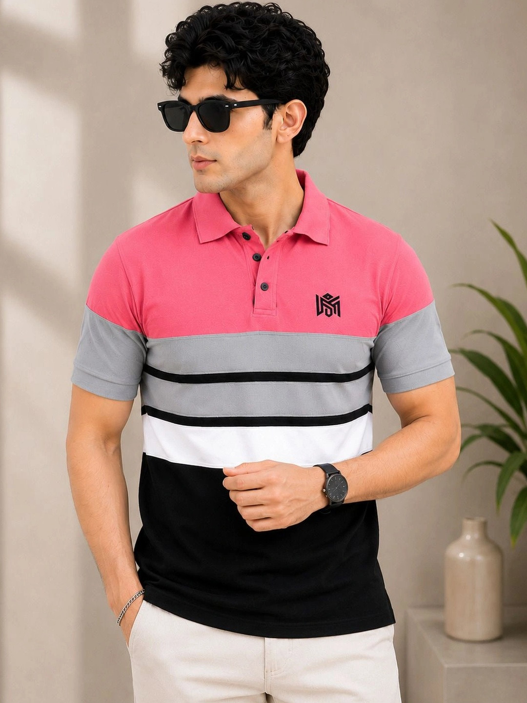 Lolark Men Colourblocked Polo Collar T-shirt