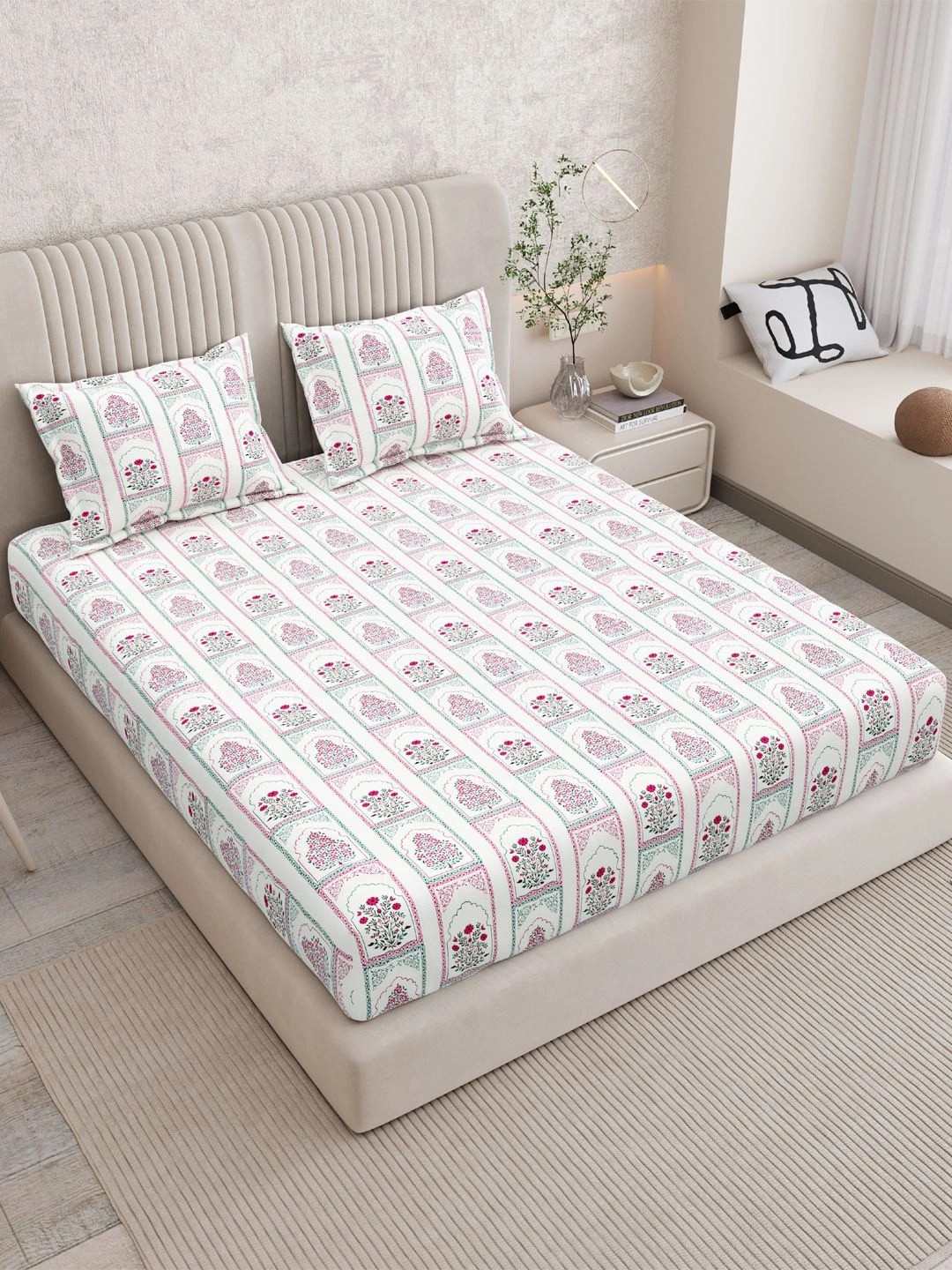 Myntra Elegant Homes 3Pcs Purple & Green Printed 160 TC King Bedsheets With Pillow Covers-107 x 98 Inch