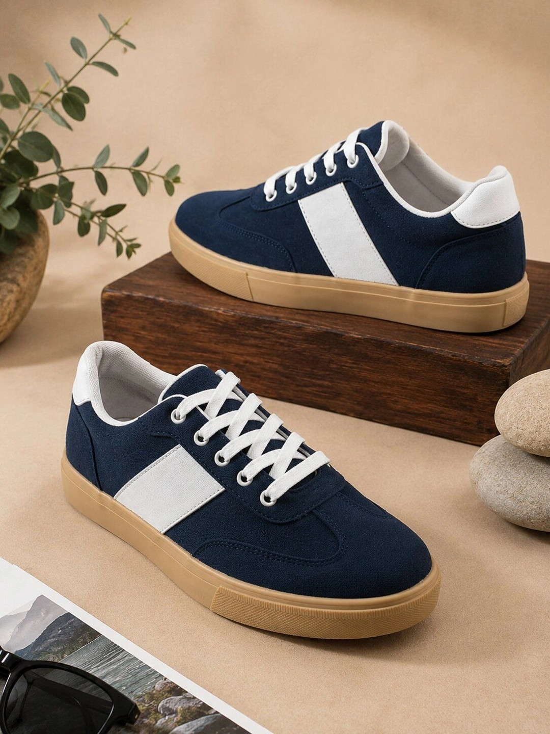 The Roadster Lifestyle Co. Men Lace-Ups Casual Sneakers
