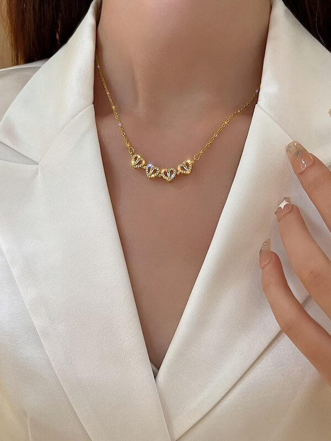 DressBerry Gold-Plated Pendant with Chain