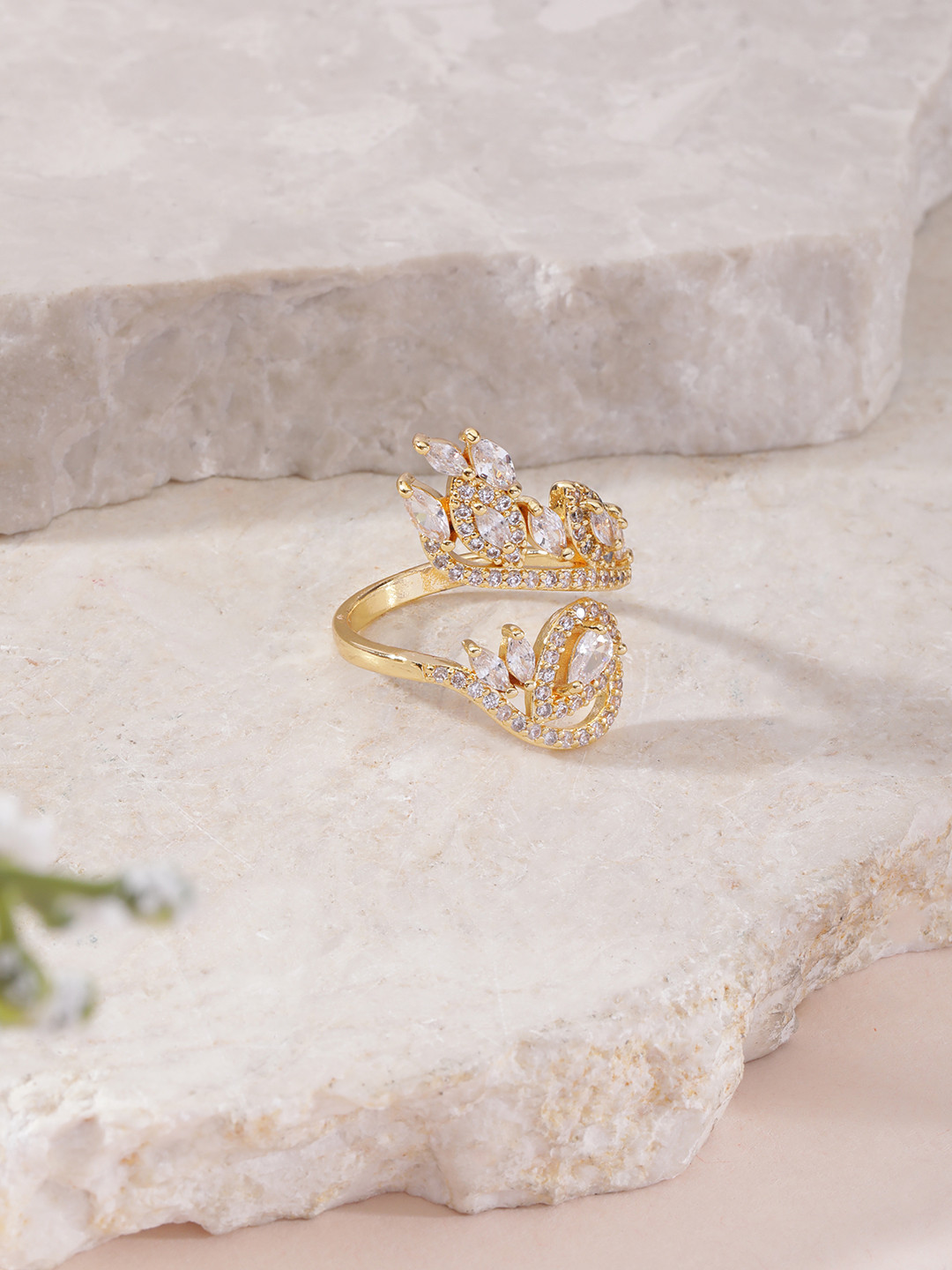 DressBerry Stone Studed Finger Ring
