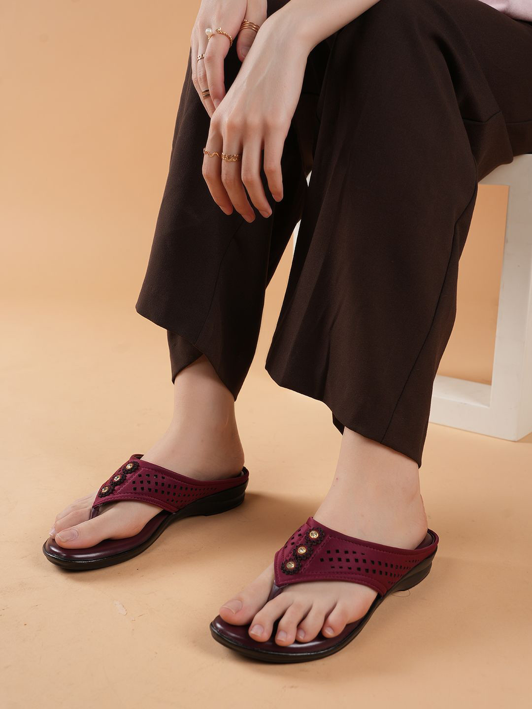 DressBerry Women Embellished Ethnic Open Toe Flats