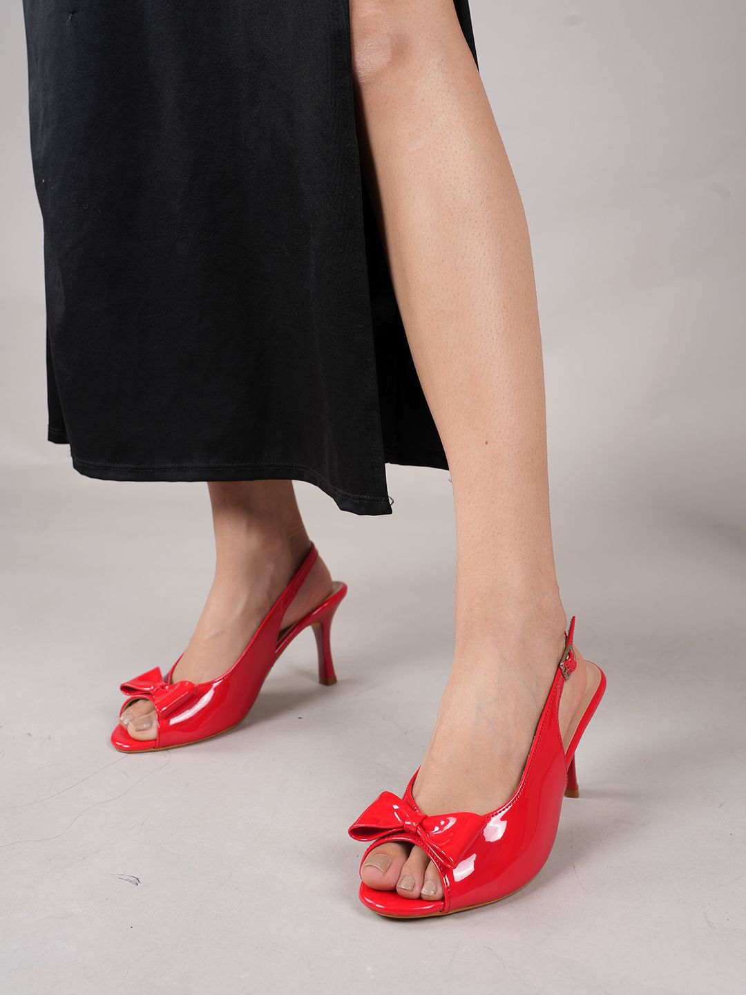 DressBerry Women Slim Heel Sandals with Bows