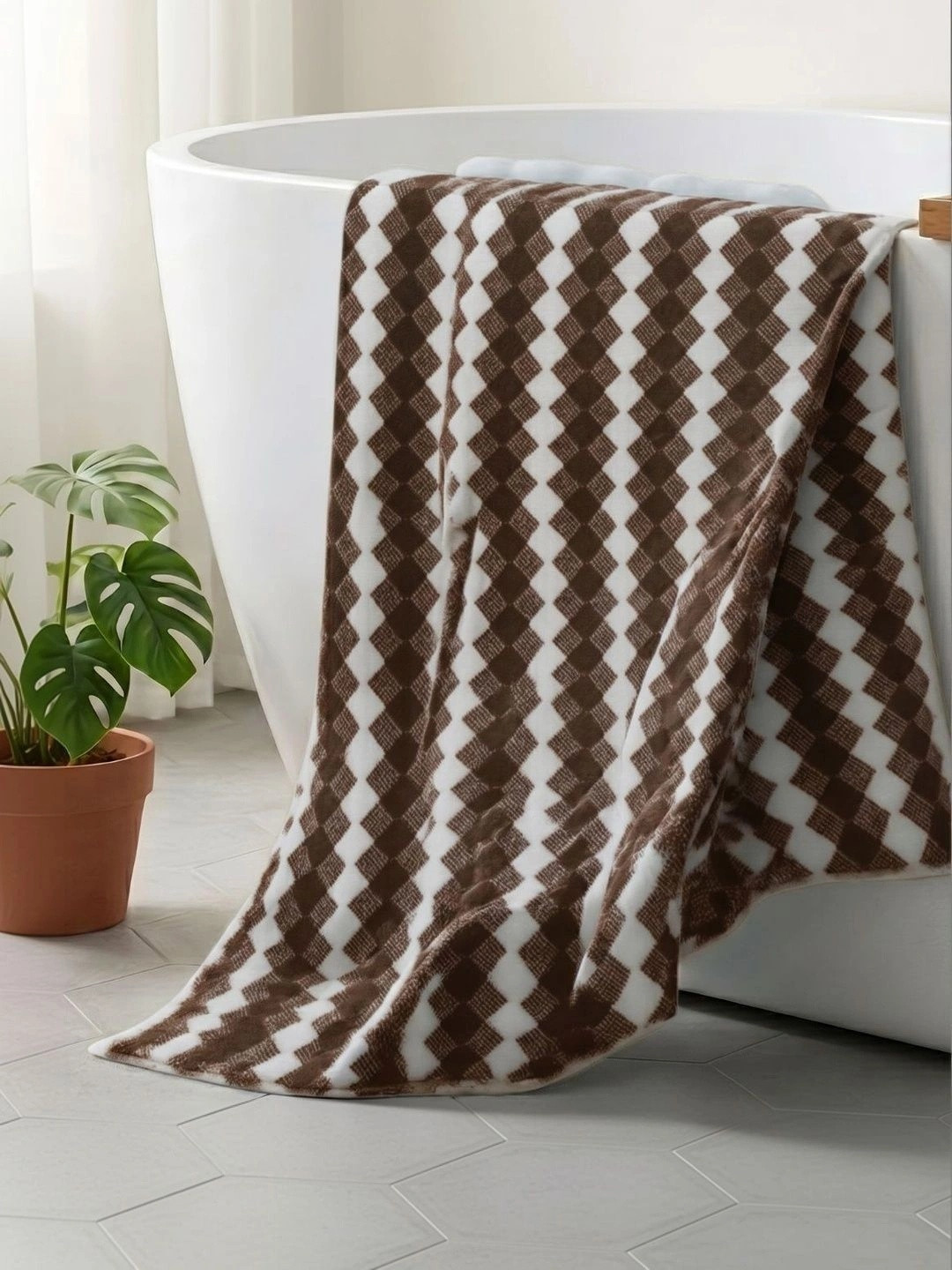 LIBERTY TOWELS Brown & White 1 Printed 420 GSM Bath Towel