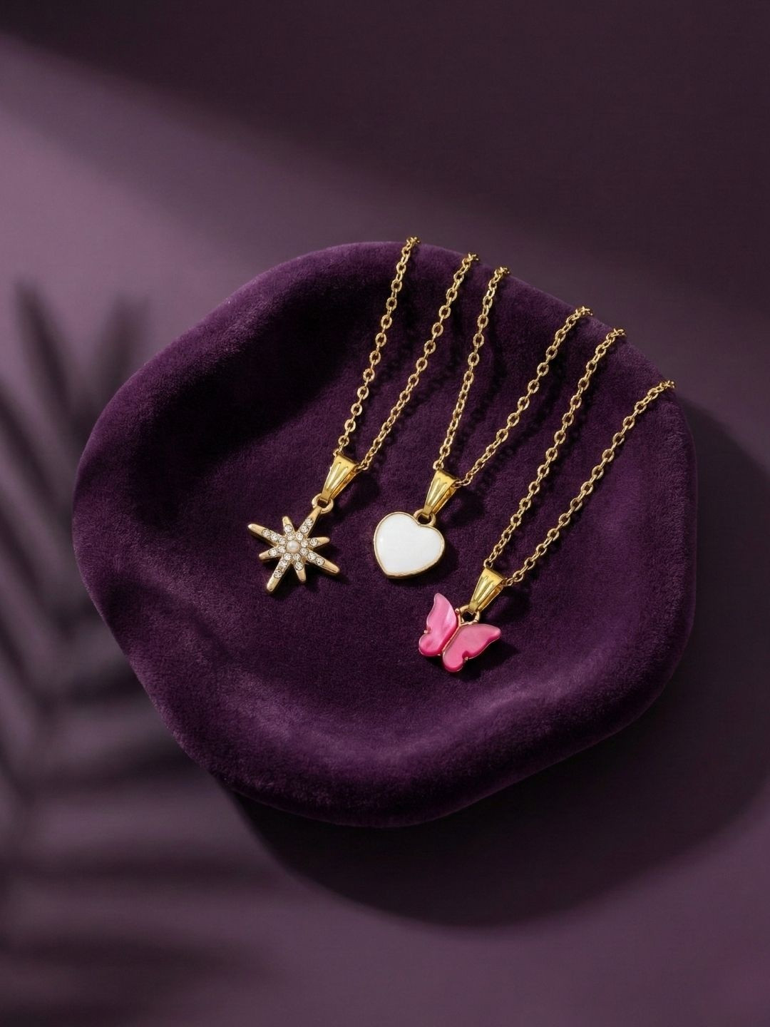 DressBerry Brass Gold-Plated Antique Necklace