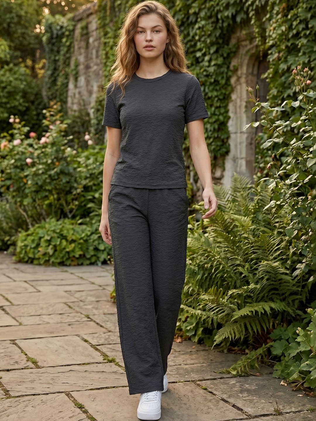 DressBerry Round Neck Mid-Rise Tracksuits