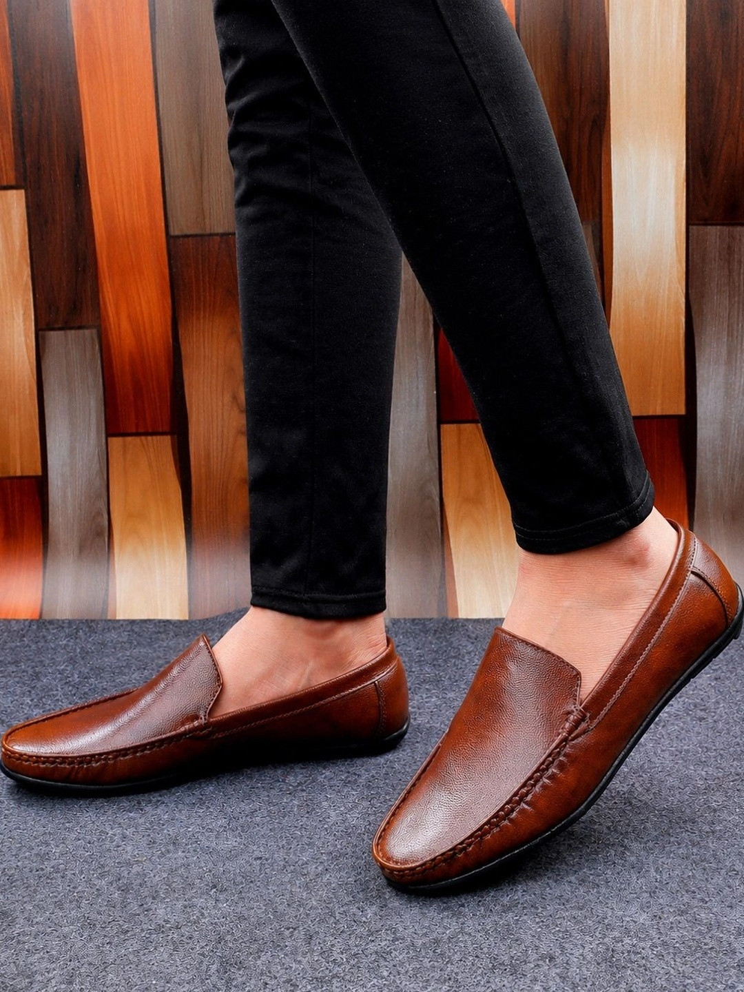 Bxxy Men Textured Formal Loafers