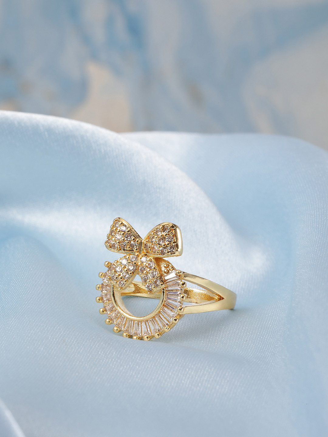 DressBerry Stone Studed Bow-Shaped Finger Ring