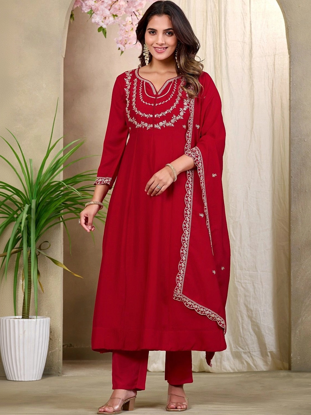 HERE&NOW Women Ethnic Motifs Embroidered Regular Thread Work Kurta with Trousers & With Dupatta