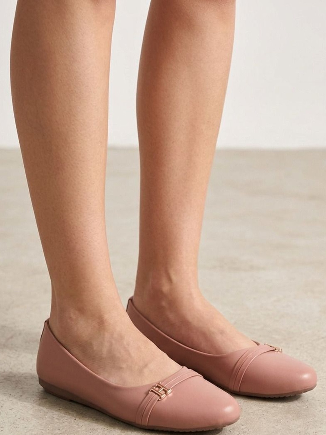 DressBerry Pointed Toe Slip-On Ballerinas