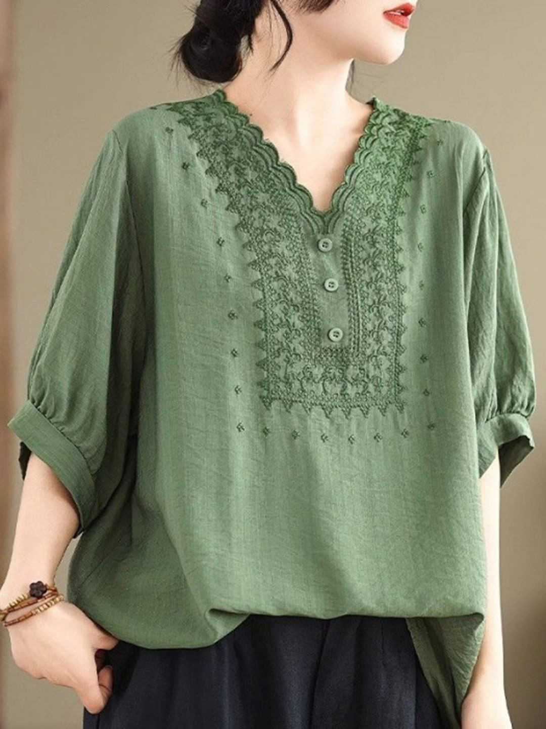 DressBerry Women Embroidered Cotton Top