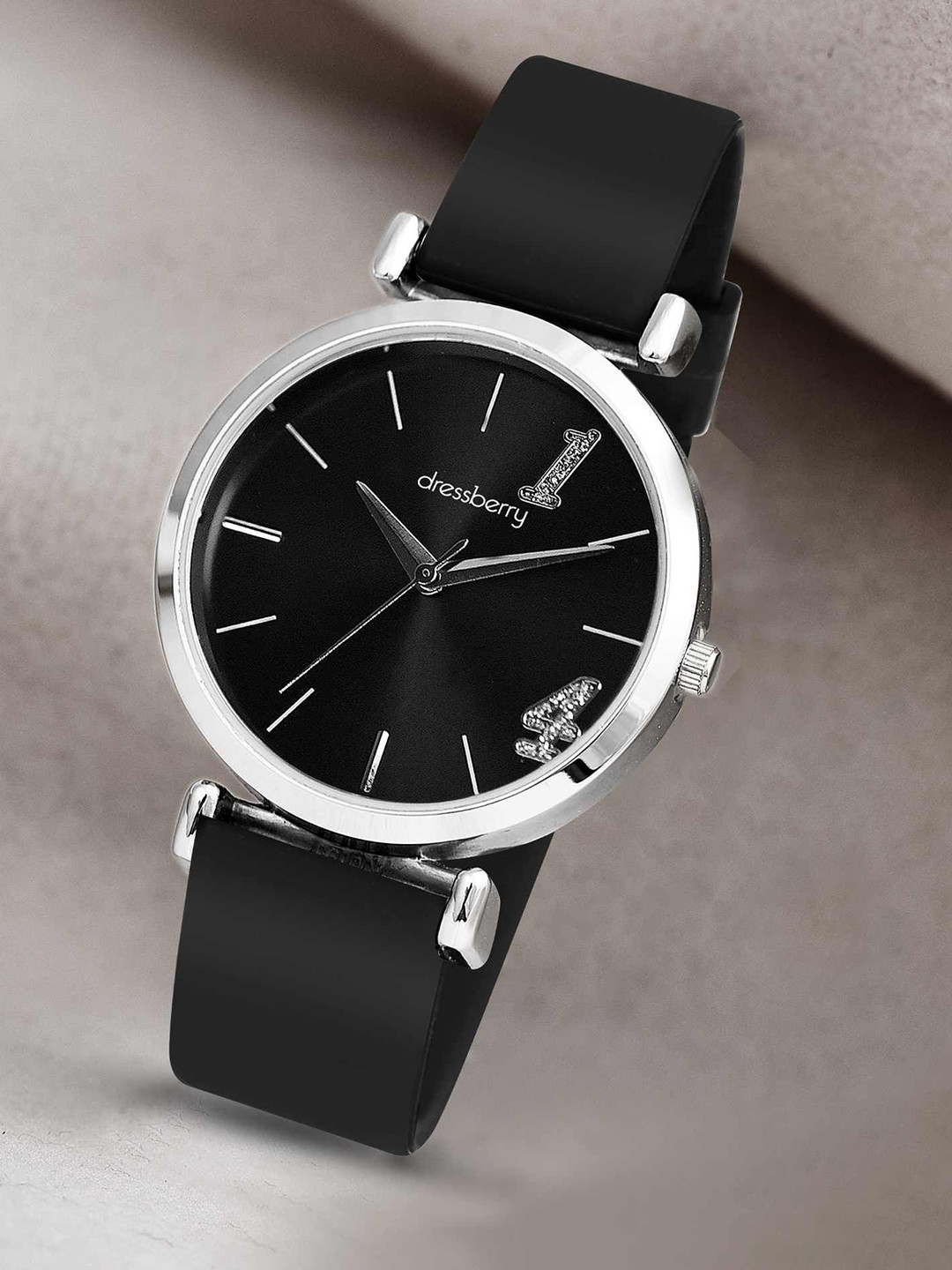 DressBerry Women Brass Patterned Dial & Straps Analogue Watch DB-LR002-BLK-STRP