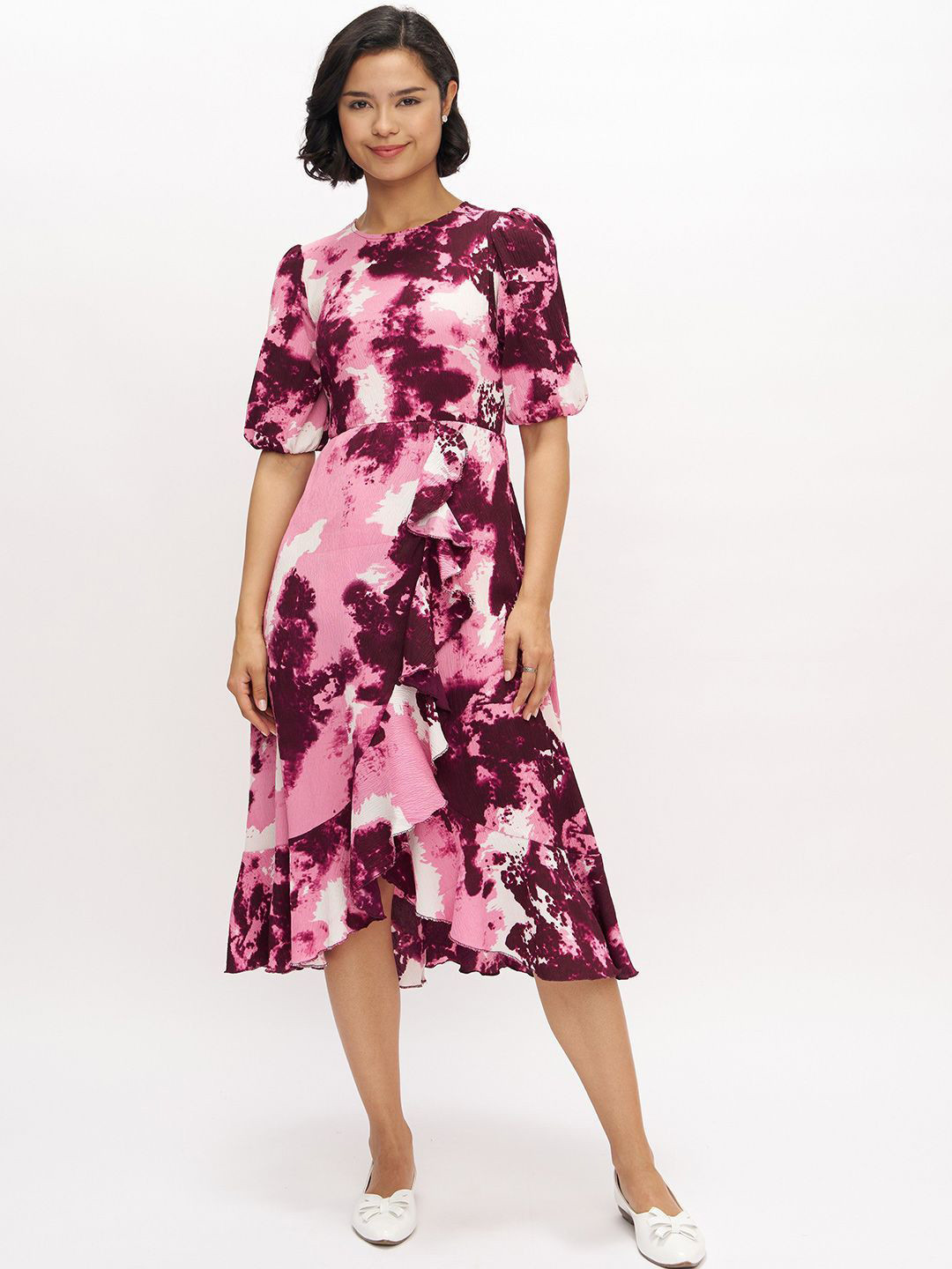 DressBerry Women Floral Print Flared Sleeve Fit & Flare Dress