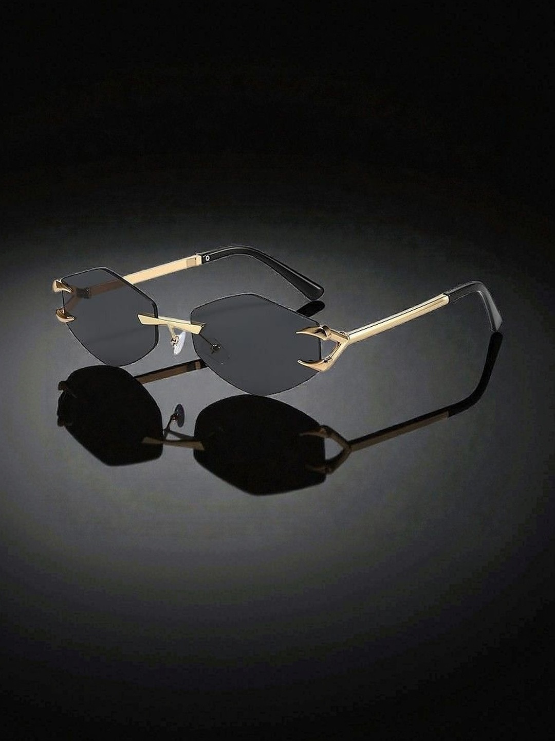 DressBerry Women Black Lens & Gold-Toned Cateye Sunglasses with