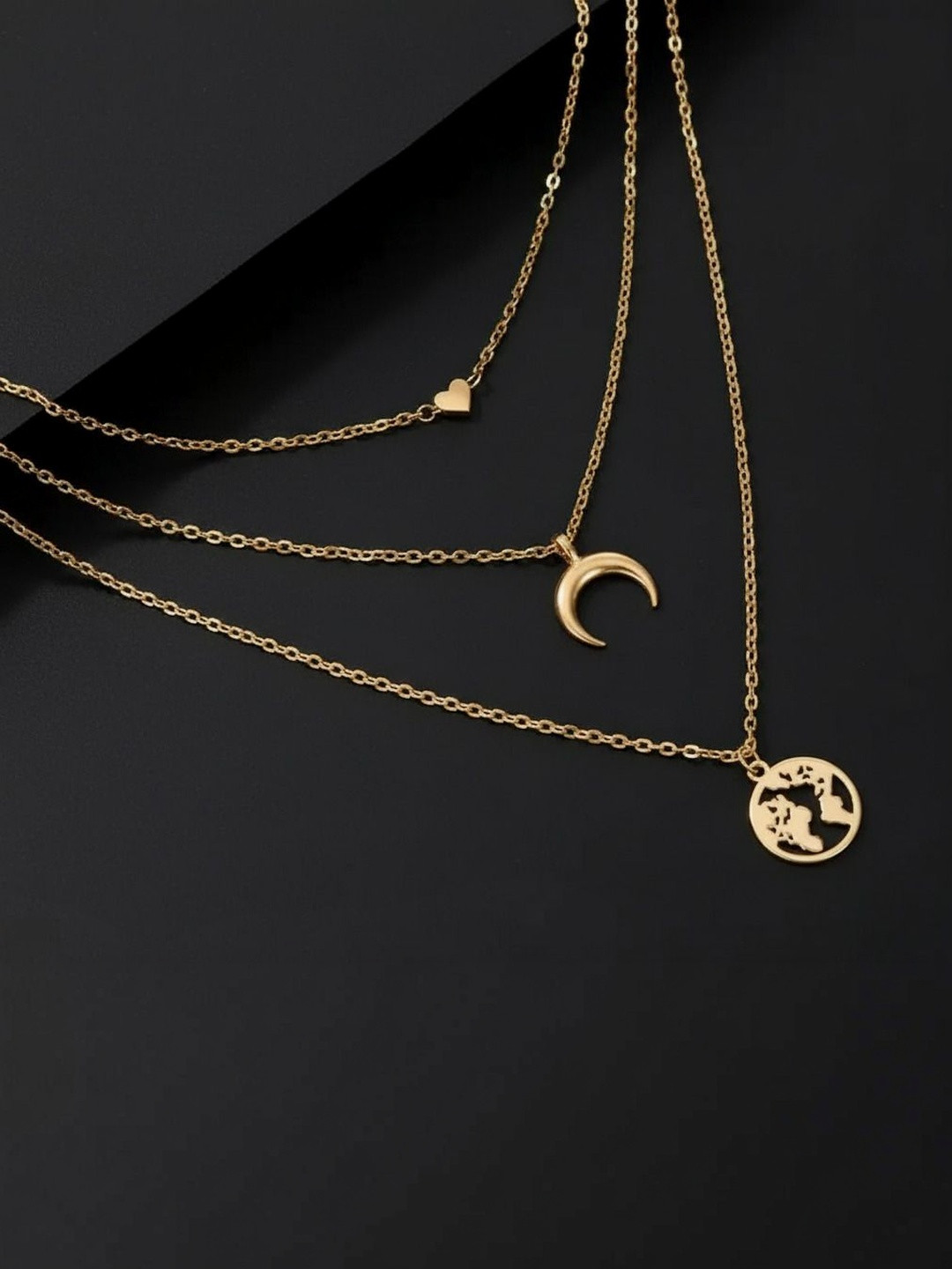 DressBerry Gold-Plated Layered Necklace