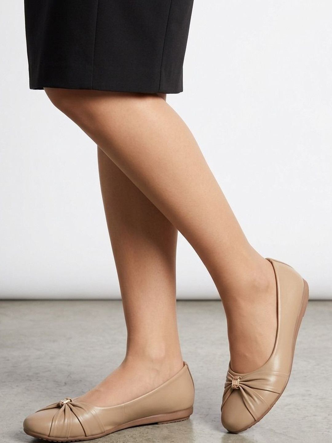 DressBerry Pointed Toe Slip-On Ballerinas