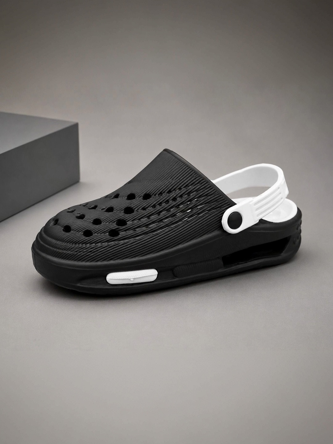 VOOLIO Men Causal Clogs