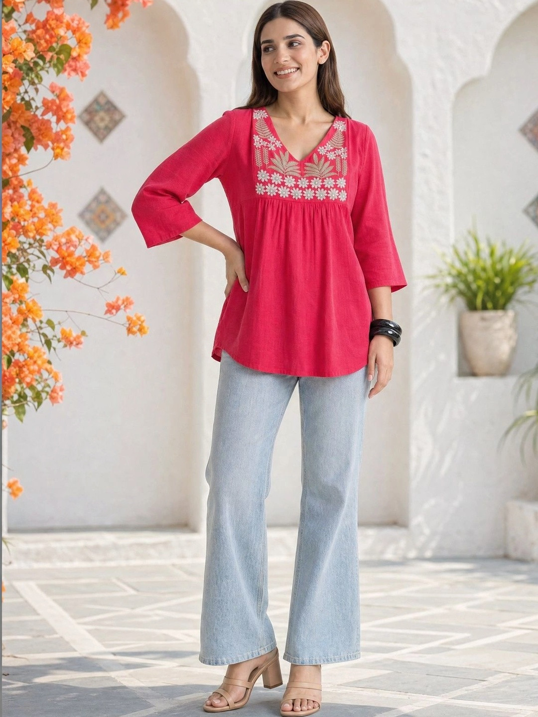 Rangita Floral Embroidered V-Neck Thread Work Pure Cotton Thread Work Empire Kurti